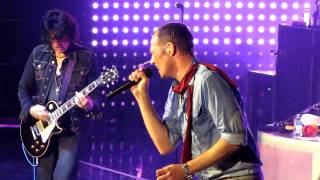 Stone Temple Pilots  Plush Live in Toronto [upl. by Ahsaela]