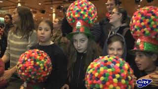 Gorros locos y caras pintadas para iniciar el Carnaval de Ólvega 18 [upl. by Kristy]