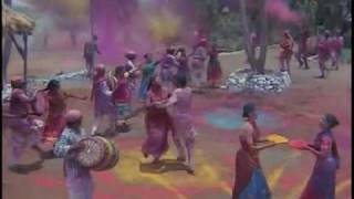 kaamchor mal de gulaal mohe aayi holi aayi re [upl. by Idahs]