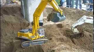 RC EXCAVATOR LIEBHERR 974 AT THE CONSTRUCTION SITE  HANDMADE [upl. by Aihsal411]