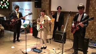 Bertoia amp 石坂義晴advantage Lucy Live at KAITEKI CAFE [upl. by Eixam751]