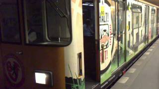 UBahn Berlin Typ A3L92 GegenGewaltKampagne in Deutsche Oper U2 720p ᴴᴰ [upl. by Bobbette]