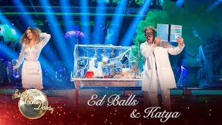 Ed Balls and Katya Jones Cha Cha to Love Potion No 9’  Strictly 2016 Halloween Week [upl. by Therine]