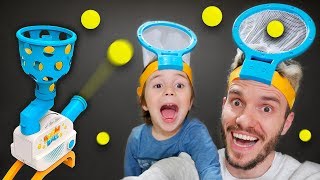 PEGANDO BOLINHAS COM A CABEÇA Boom Ball  Jogos para a Família [upl. by Justen606]