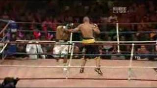 Mundine wins world title [upl. by Teraj]