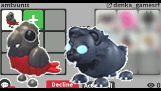 Trading SCAREBEAR and DRACULA PARROT in Adopt Me What Are They Worth [upl. by Lecroy]