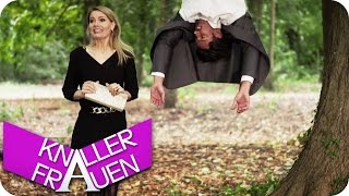 Speed Dating mit dem Bachelor  Knallerfrauen mit Martina Hill  Die 3 Staffel [upl. by Aisnetroh523]