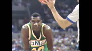 Shawn Kemp  Sonics at Blazers  32691 [upl. by Livvie]