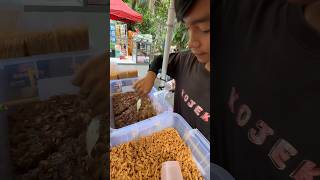 NYOBAIN KOJEK DI CFD BEKASI kulinerbekasi streetfood ideusaha [upl. by Sapienza825]