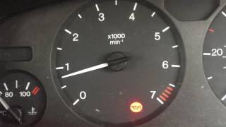 Vauxhall zafira oil light on to 1500rpm then off [upl. by Garap]