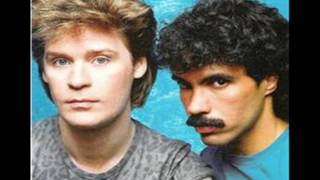 DARYL HALL AND JOHN OATES  Maneater Remix [upl. by Meela]