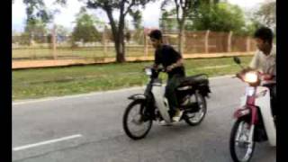 rempit besut honda c70petok vs ex dream SE [upl. by Xeno467]