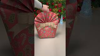 🎄🎁🎶💃 Christmas Countdown ✨🎁🎶 giftwrapping christmas shorts [upl. by Regdirb]