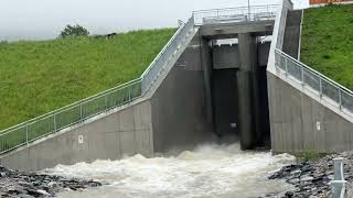 Hochwasser im Unterallgäu So ist die Lage beim Rückhaltebecken in Engetried [upl. by Ocirred754]