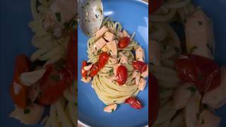 Spaghetti con salmone e pomodorini pasta [upl. by Ahsian]