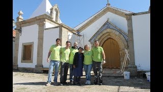 Senhora de Mércoles pintada por voluntários [upl. by Anuahsed]