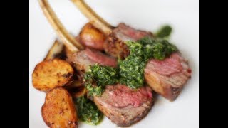 Come preparare un carrè di agnello con salsa alla menta  videoricetta per Pasqua [upl. by Ahsimak933]