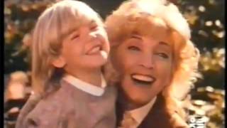 Spot  OLIO CUORE 1984 con MARIANGELA MELATO e la famiglia di ILARY BLASI [upl. by Dugan237]