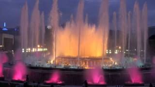 Barcelona Fountains Oct 2011 Fuente mágica de Montjuic [upl. by Dranoc]