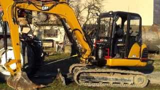 cat 3045 con verricello [upl. by Ylrebmit]