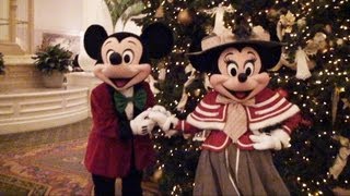 Mickey and Minnie Mouse Meet amp Greet in Victorian Christmas Outfits  Disney Grand Floridian Resort [upl. by Gurl]