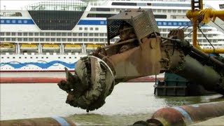 Schneidkopfsaugbagger Pirat 6 von Johann Bunte Papenburg AIDAstella Cutter Suction Dredger 05402720 [upl. by Stutman322]