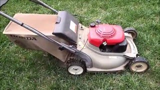 Honda HRM215 SX Harmony Free Lawn Mower Start Up  March 19 2016 [upl. by Nillad]