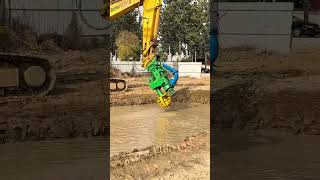 excavator everyone this is an excavator silt pump hydraulic JCB video m016 [upl. by Barthel]