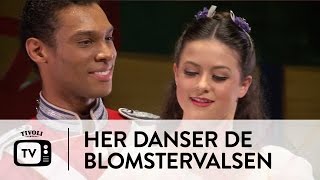 Nøddeknækkeren Danser i dronningens kostumer [upl. by Beshore]