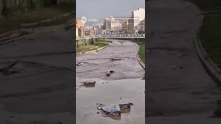 💧 Así llega el agua al cauce del Guadalmedina en la capital tras el desembalse del Limonero 📲 Ant [upl. by Nairrot]