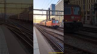 SBB Güterzug beim Bahnhof Zürich Altstetten [upl. by Eusassilem88]