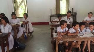 School Main Chote Bache Padhte Hue 🎒📚  school study schoollife video [upl. by Rammaj]