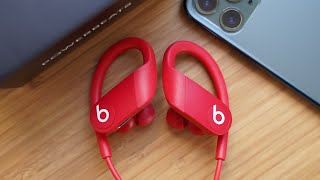 HandsOn with Apples NEW Powerbeats Powerbeats 4 [upl. by Levison]