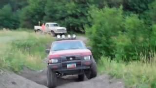 1990 Nissan Pathfinder1983 Dodge 150 Dodge Dakota off Road [upl. by Acnalb701]