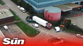 39 suspected migrants dead in 25 chiller lorry in Essex [upl. by Wolliw]