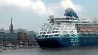 KreuzfahrschiffPullmantur Cruises fäuft in den H [upl. by Norris]