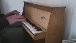 Cantiga 100  Toy piano [upl. by Nate]