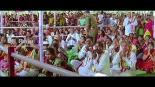 Badradri Temple Scene From SVSC  Mahesh Babu Venkatesh Samantha Anjali [upl. by Oninrutas51]