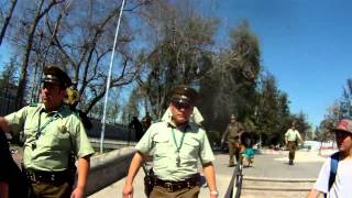 Carabineros echan a los skaters del Parque OHiggins [upl. by Zakaria]