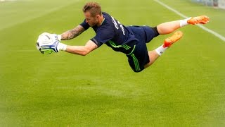 FC Schalke 04 Goalkeepers Training [upl. by Eniwtna]