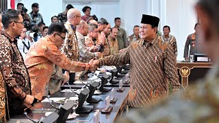 Pengantar Presiden Prabowo pada Sidang Kabinet Paripurna Perdana Kantor Presiden 23 Oktober 2024 [upl. by Jeconiah]