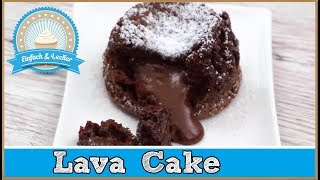 Lava Cake selber machen  schnelles und einfaches Rezept 🍮 [upl. by Rramel]