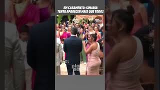 Em casamento Simone Mendes se esconde de Simaria que tenta aparecer mais que os noivos [upl. by Brinna594]