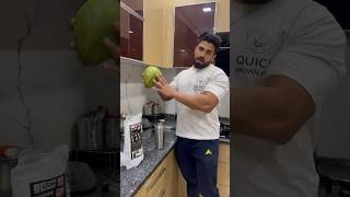 Workout ke time energy ke liye ise piye umangkatyal youtubeshorts shorts [upl. by Sellma]