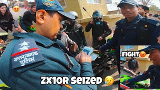 Caught by Police For Loud Exhaust  Cute Girl Reaction  College Reaction z900 police angry [upl. by Pangaro]