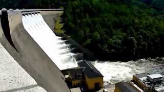 Hochwasser Überlauf der Hohenwarte  Talsperre im Juni 2013 [upl. by Kosak436]