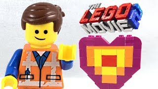 The LEGO Movie 2 Emmets Piece Offering review 2019 polybag 30340 [upl. by Erehpotsirhc]