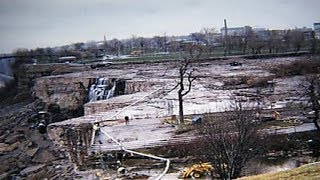 This Is What Scientists Found at the Bottom of the Niagara Falls That Left Them so Disturbed [upl. by Joiner]