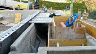 Costruzione Piscine Interrate con Tapparella AampG Piscine [upl. by Wailoo]