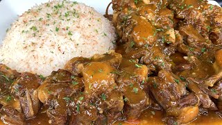 HOW TO MAKE OXTAILS IN AN INSTANT POT [upl. by Airdnal]